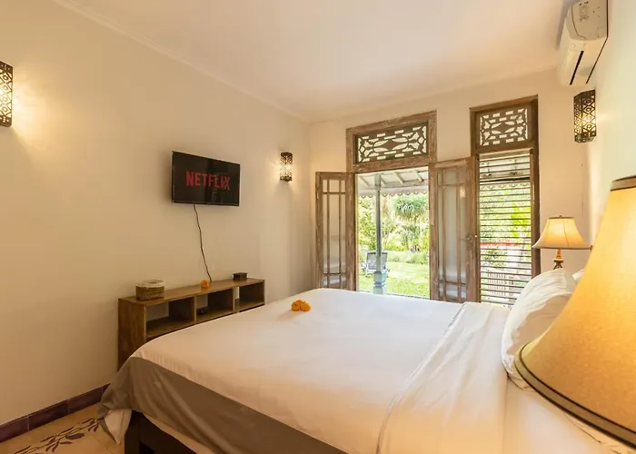 Villa 5bd Moroccan Style Luxury In The Heart Of
