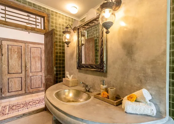 Villa 5bd Moroccan Style Luxury In The Heart Of Canggu